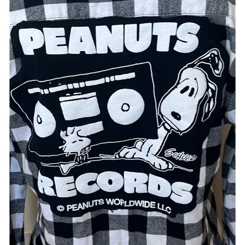 Snoopy Records Plaid Flannel Shirt SMALL Oversize Peanuts Woodstock Unique RARE - Picture 2 of 6